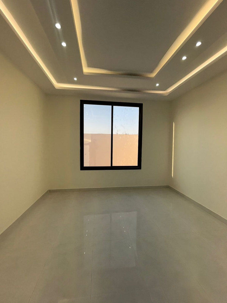 Villa for sale in Al Janadriyah — 300 m² — Image 8