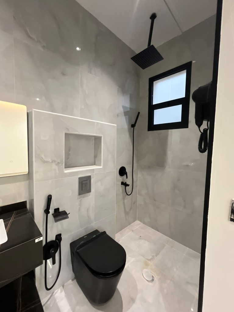 Residential Floor for sale in Al Janadriyah — 300 m² — Image 19