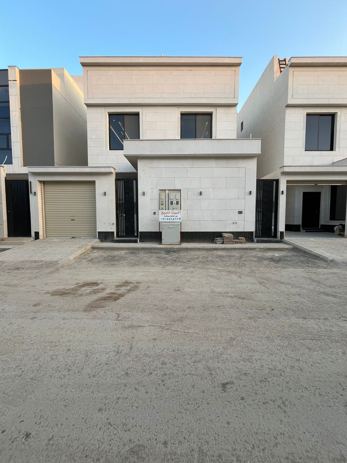 Villa for sale in Al Janadriyah — 300 m² — Image 1